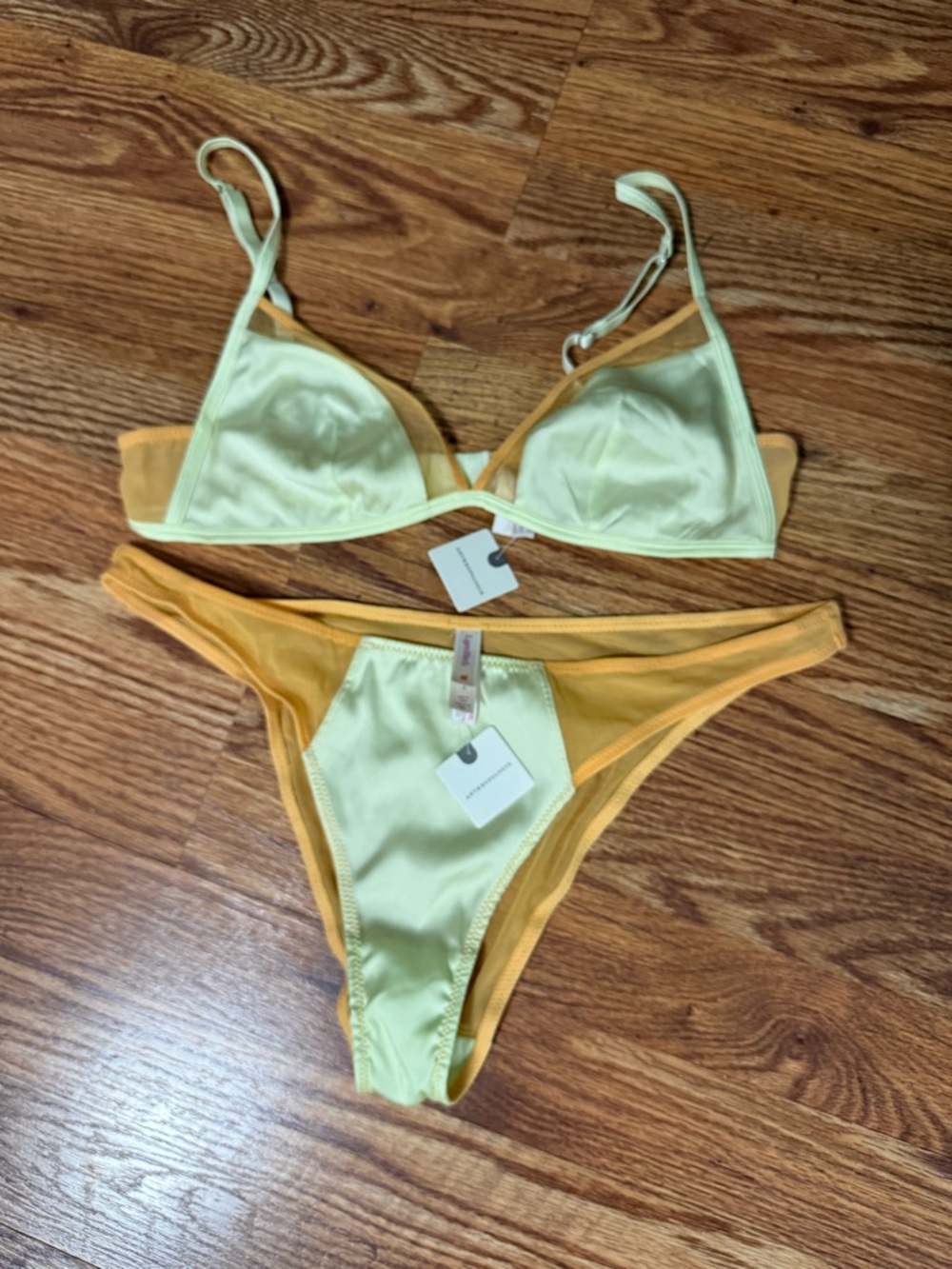 🆕 Anthropologie LyreBird Satin Mesh Bikini Briefs and Bra Set Size Small - Picture 5 of 8